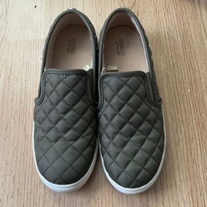 Olive green loafers, Size 7